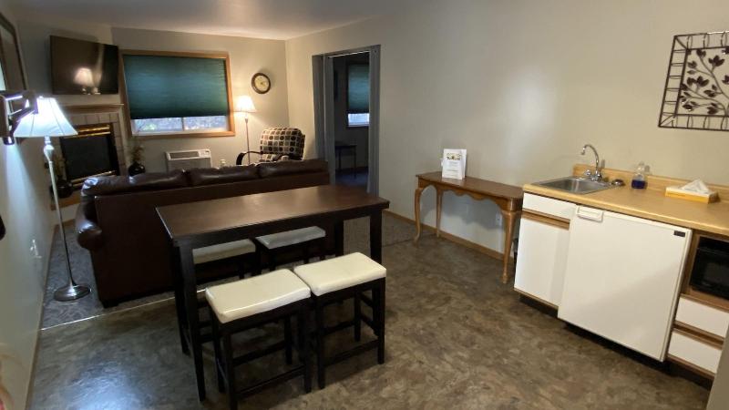 Sunrise Inn Hotel image