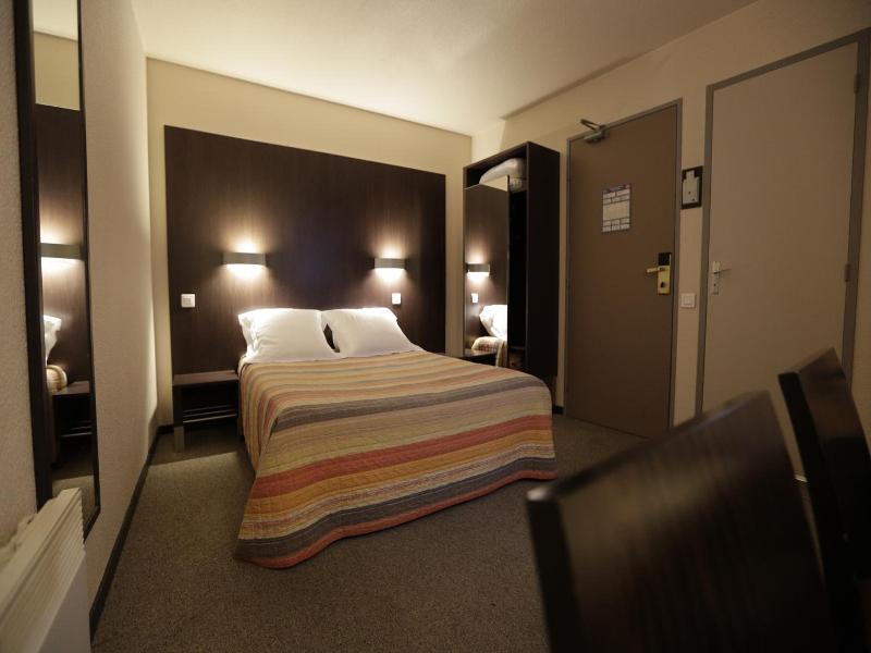 Hôtel Au Petit Caporal image