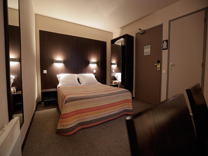 Hôtel Au Petit Caporal image