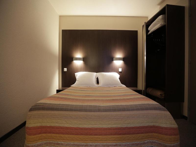Hôtel Au Petit Caporal image