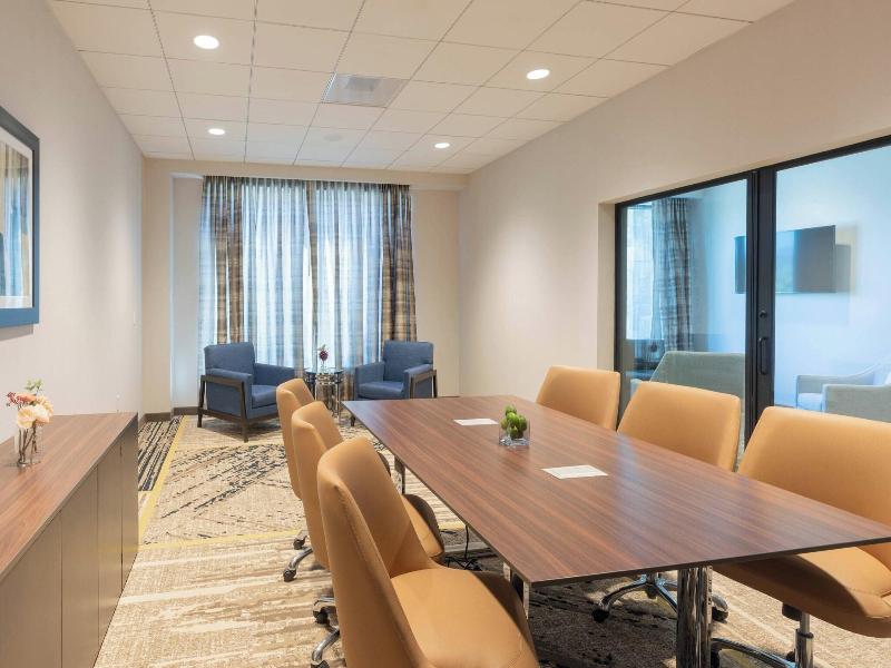 Courtyard By Marriott Thousand Oaks Agoura Hills image