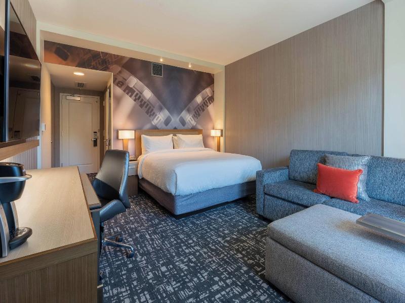 Courtyard By Marriott Thousand Oaks Agoura Hills image