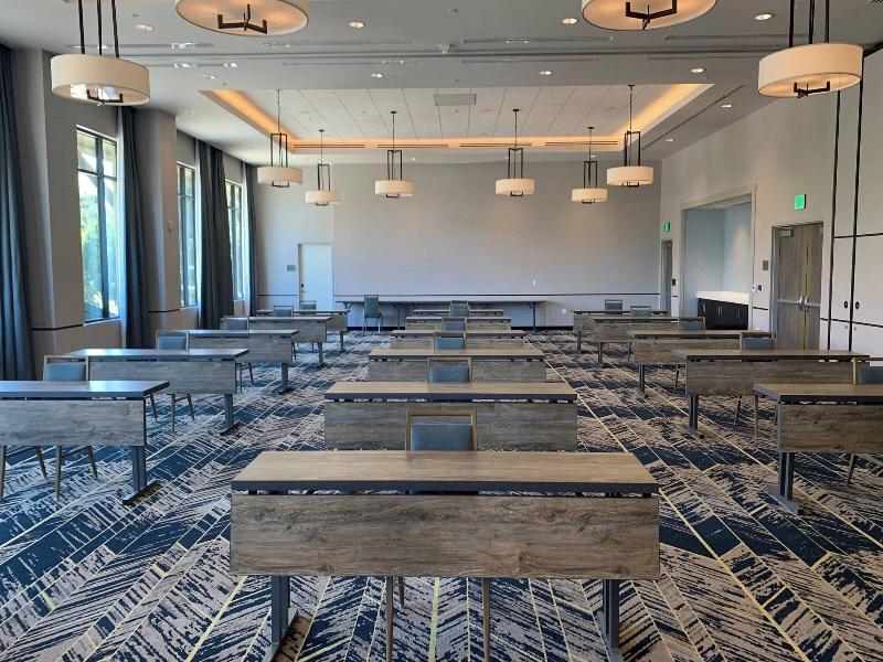 Towneplace Suites By Marriott Agoura Hills image