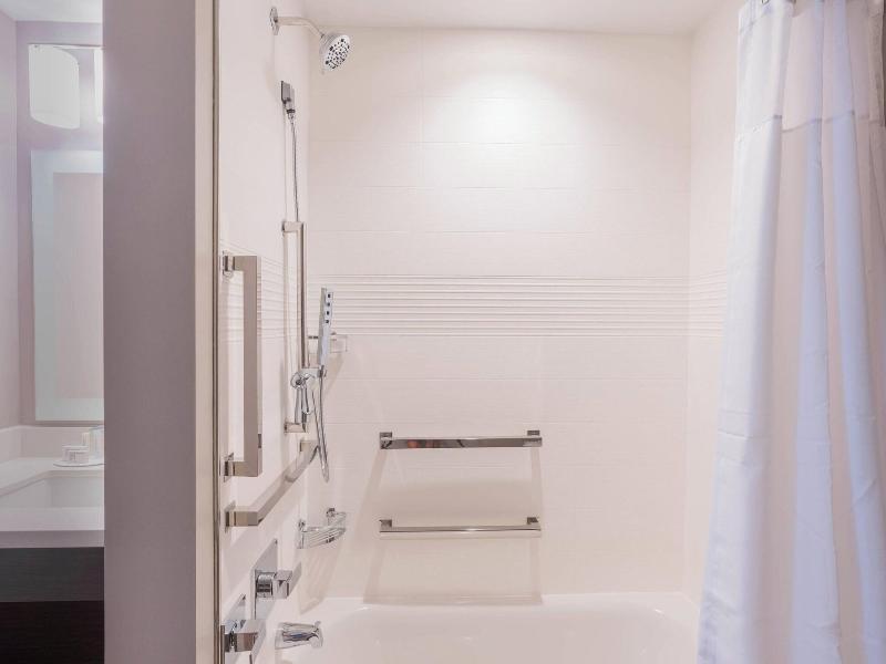 Towneplace Suites By Marriott Agoura Hills image