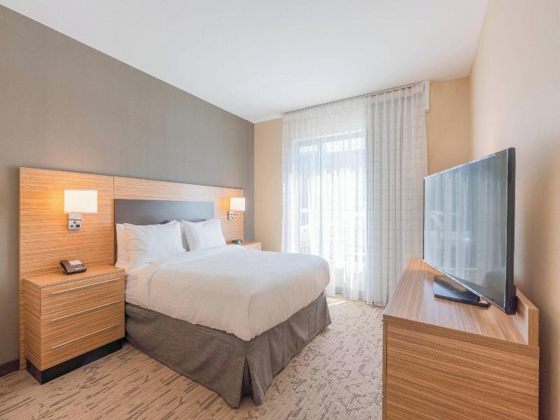 Towneplace Suites By Marriott Agoura Hills image