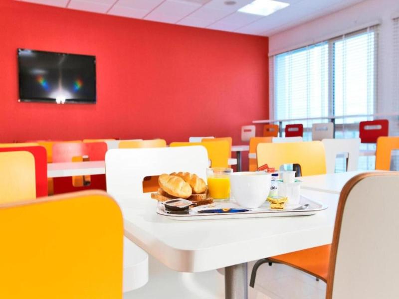 Hôtel Première Classe Caen Nord - Mémorial image