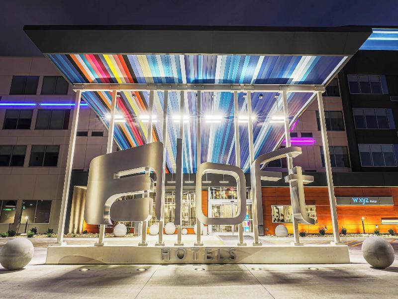 Aloft Reno-Tahoe International Airport image