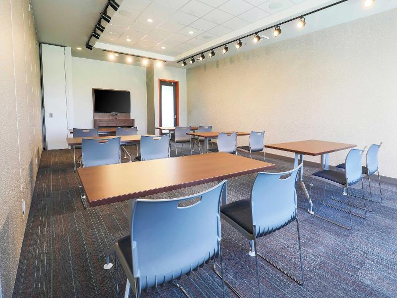 Aloft Reno-Tahoe International Airport image