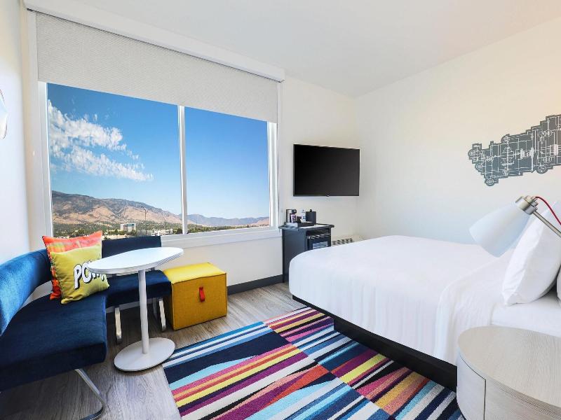 Aloft Reno-Tahoe International Airport image