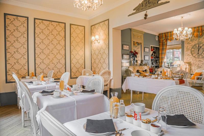 Hôtel & Spa Le Petit Castel Beuzeville-Honfleur image