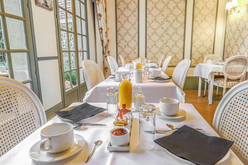 Hôtel & Spa Le Petit Castel Beuzeville-Honfleur image