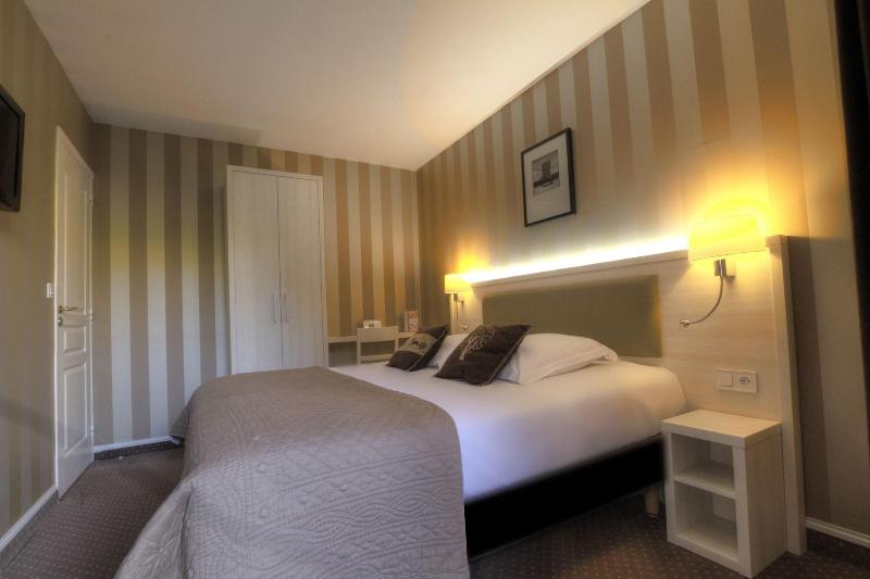 Hôtel & Spa Le Petit Castel Beuzeville-Honfleur image