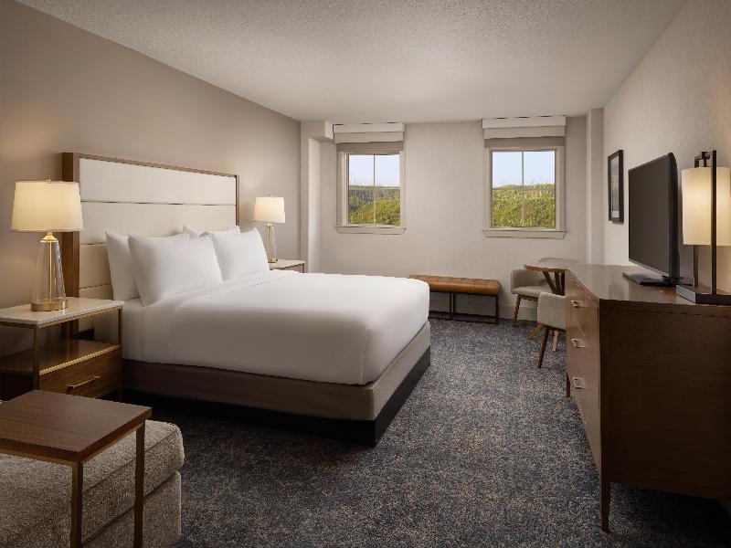 Pomeroy Hotel Fort Mcmurray image