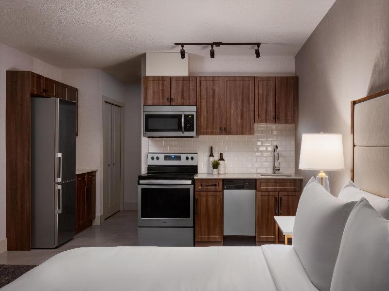 Pomeroy Hotel Fort Mcmurray image