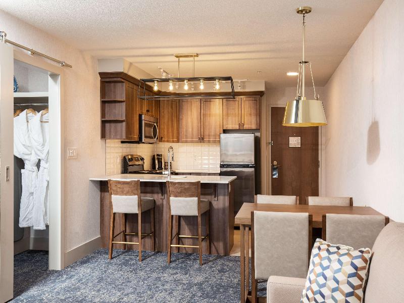 Pomeroy Hotel Fort Mcmurray image