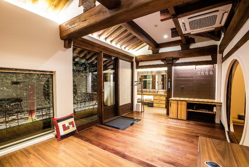 Soi Hanok Stay image