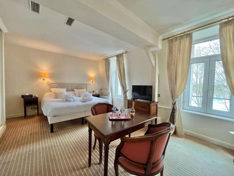 Hôtel du Rivage image