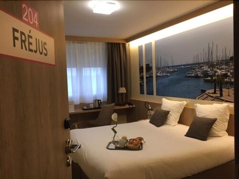 Brit Hotel Montargis image