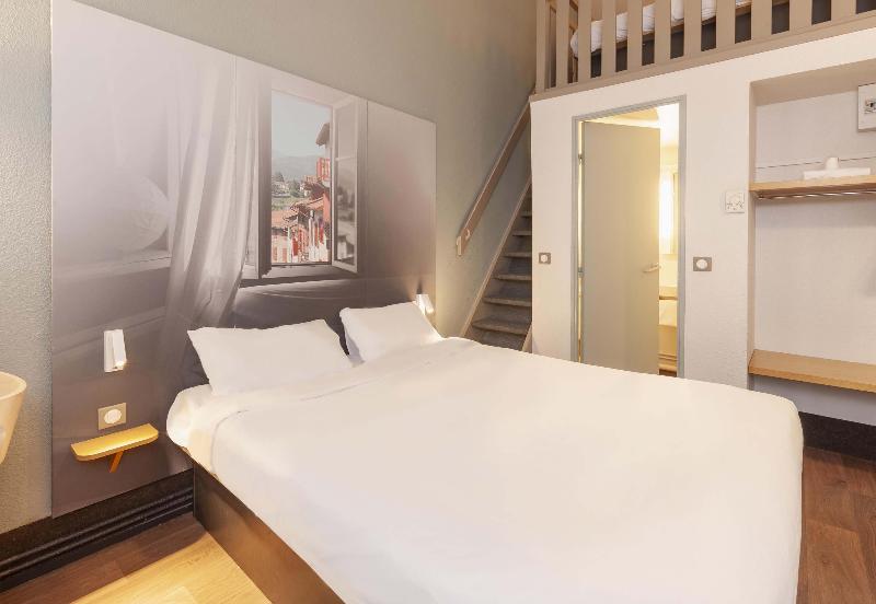 B&B HOTEL Bayonne image