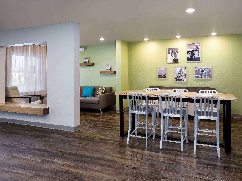 Woodspring Suites Kansas City Stadium image