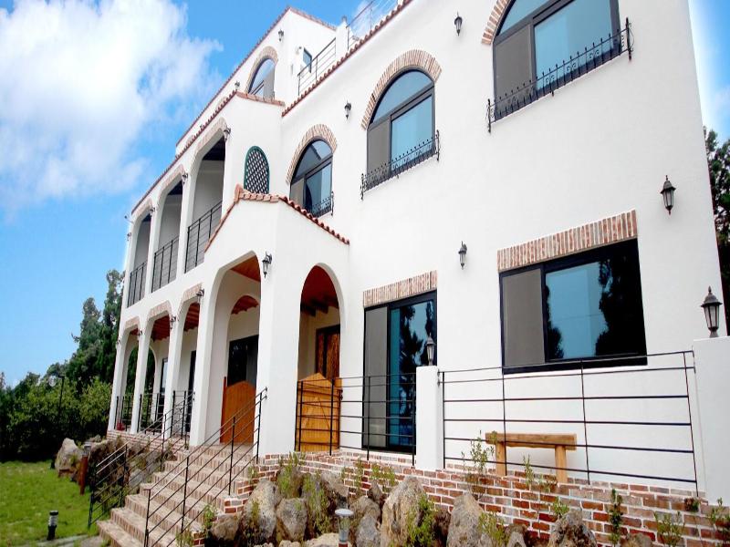 Nomad Pension In Jeju