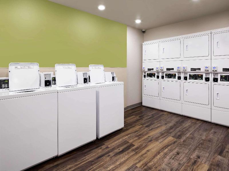 Woodspring Suites Houston Iah Airport image