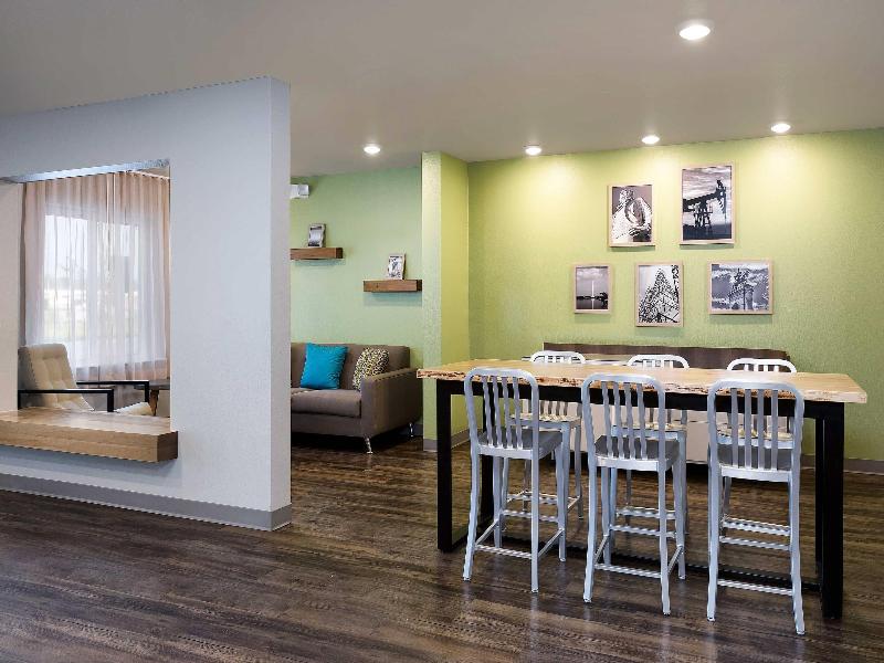 Woodspring Suites Houston Iah Airport image