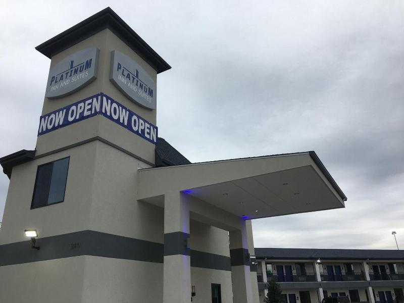 Platinum Inn And Suites