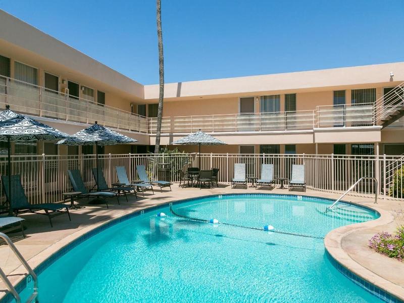 La Jolla Riviera Inn image