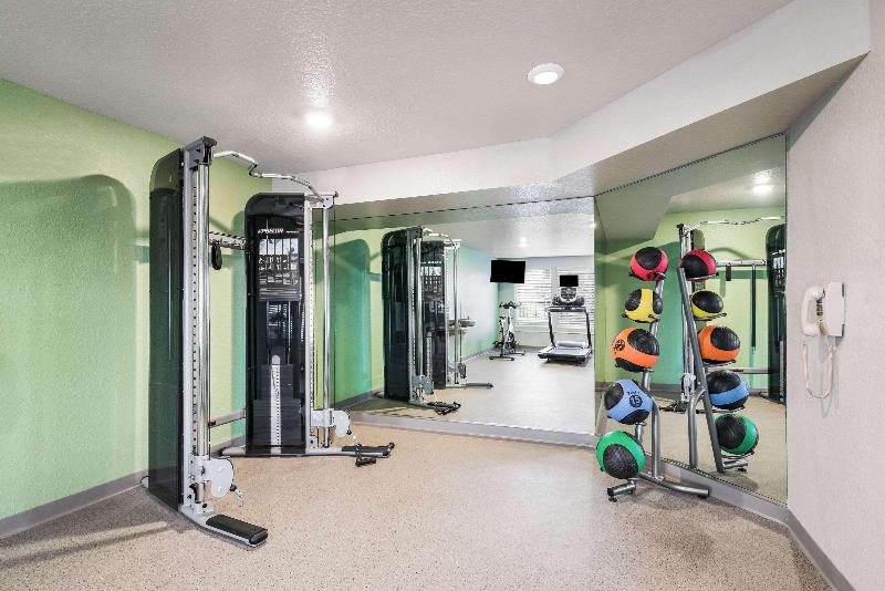 Woodspring Suites Davenport Fl image