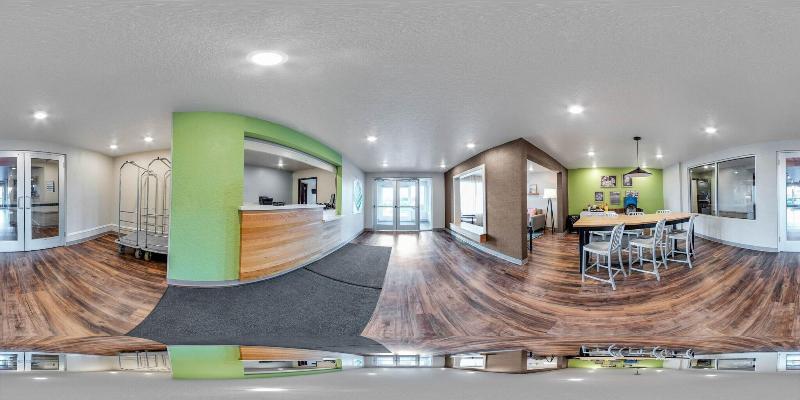 Woodspring Suites Davenport Fl image