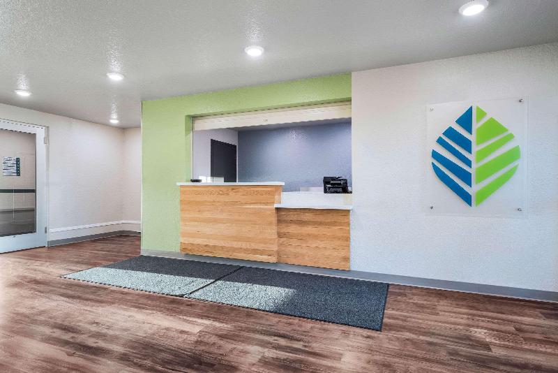 Woodspring Suites Davenport Fl image