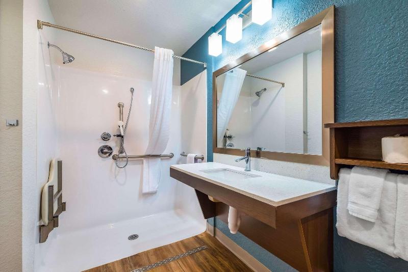 Woodspring Suites Davenport Fl image