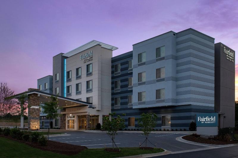 Fairfield Inn & Suites by Marriott Knoxville Lenoi image