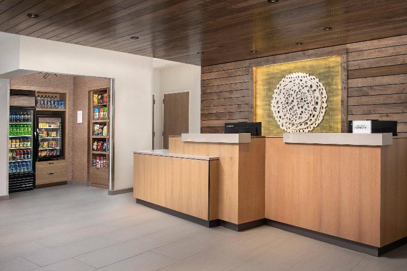 Fairfield Inn & Suites by Marriott Knoxville Lenoi image