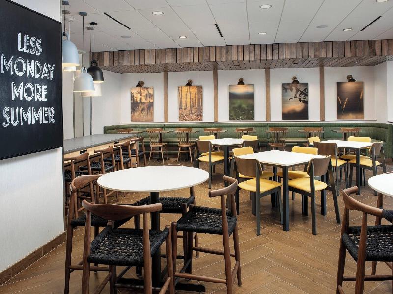 Fairfield Inn & Suites by Marriott Knoxville Lenoi