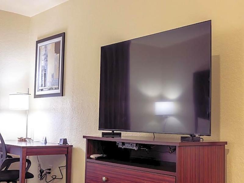 Cobblestone Inn & Suites – Big Lake image