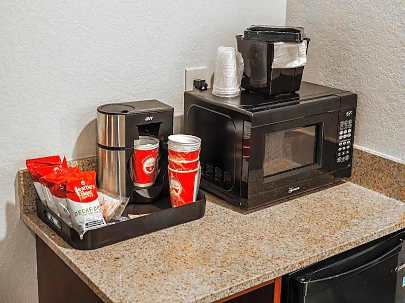 Cobblestone Inn & Suites – Big Lake image
