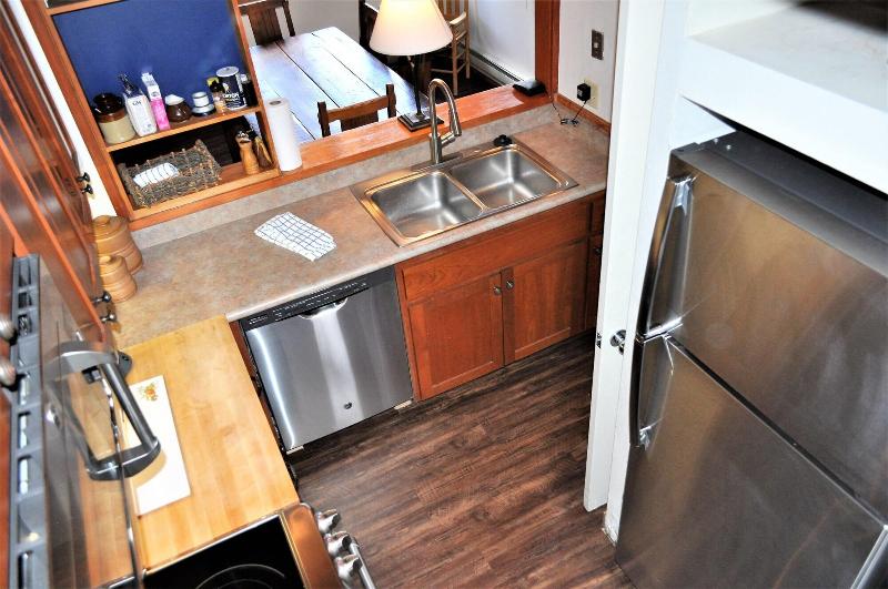 Tennis Townhome 2 Bed 2.5 Bath image