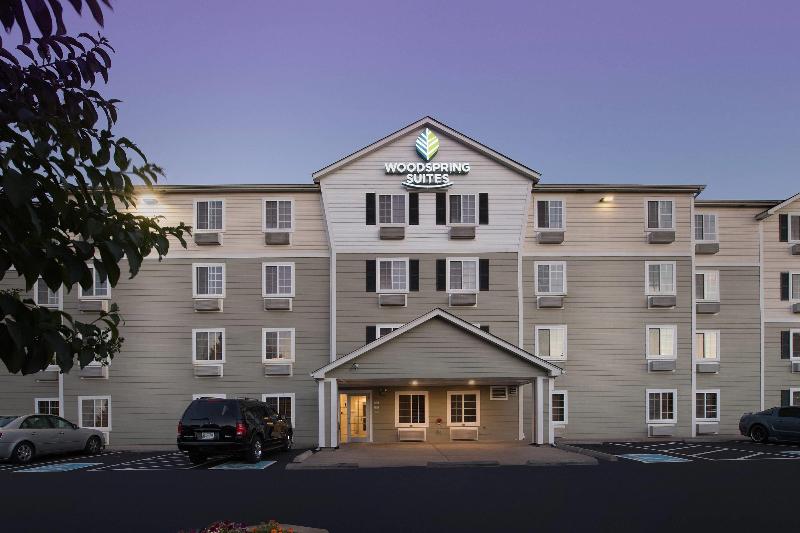 Woodspring Suites Memphis East I-40 image