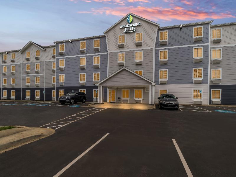 Woodspring Suites Memphis East I-40 image