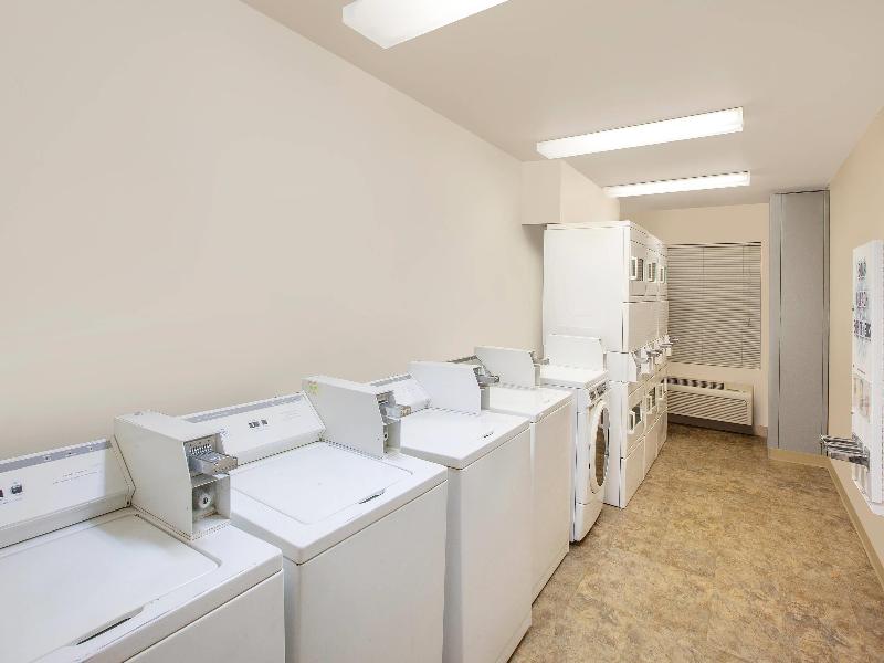 WoodSpring Suites Jacksonville Beach Blvd.