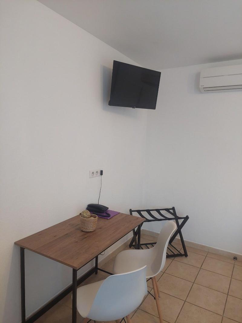Hotel Le Clos Saint Loup image