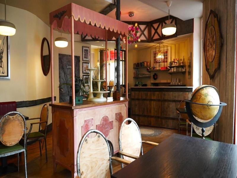 Ariane Hotel image