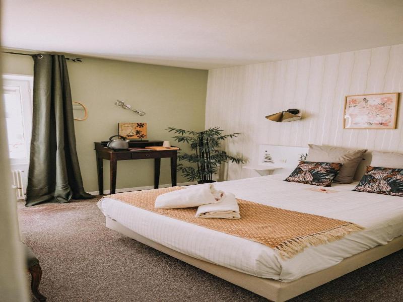 Ariane Hotel image