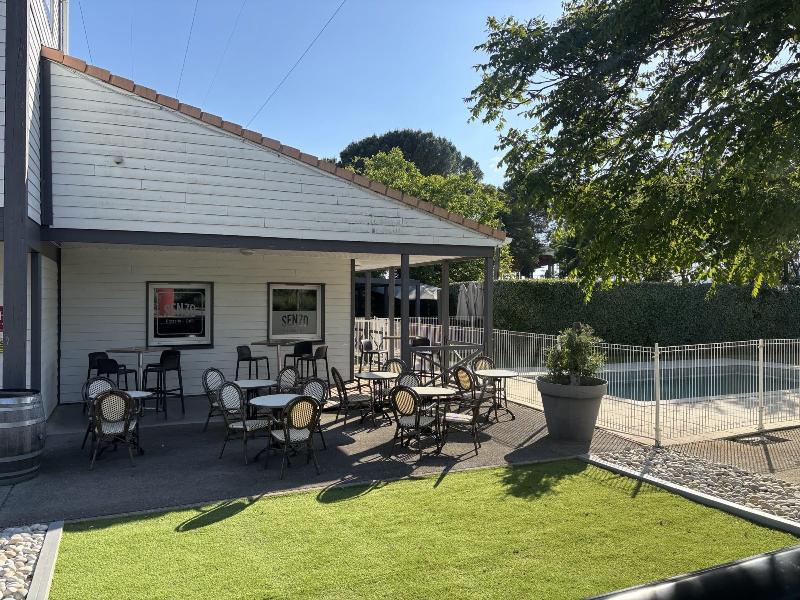 Brit Hotel Confort Manosque Cadarache image