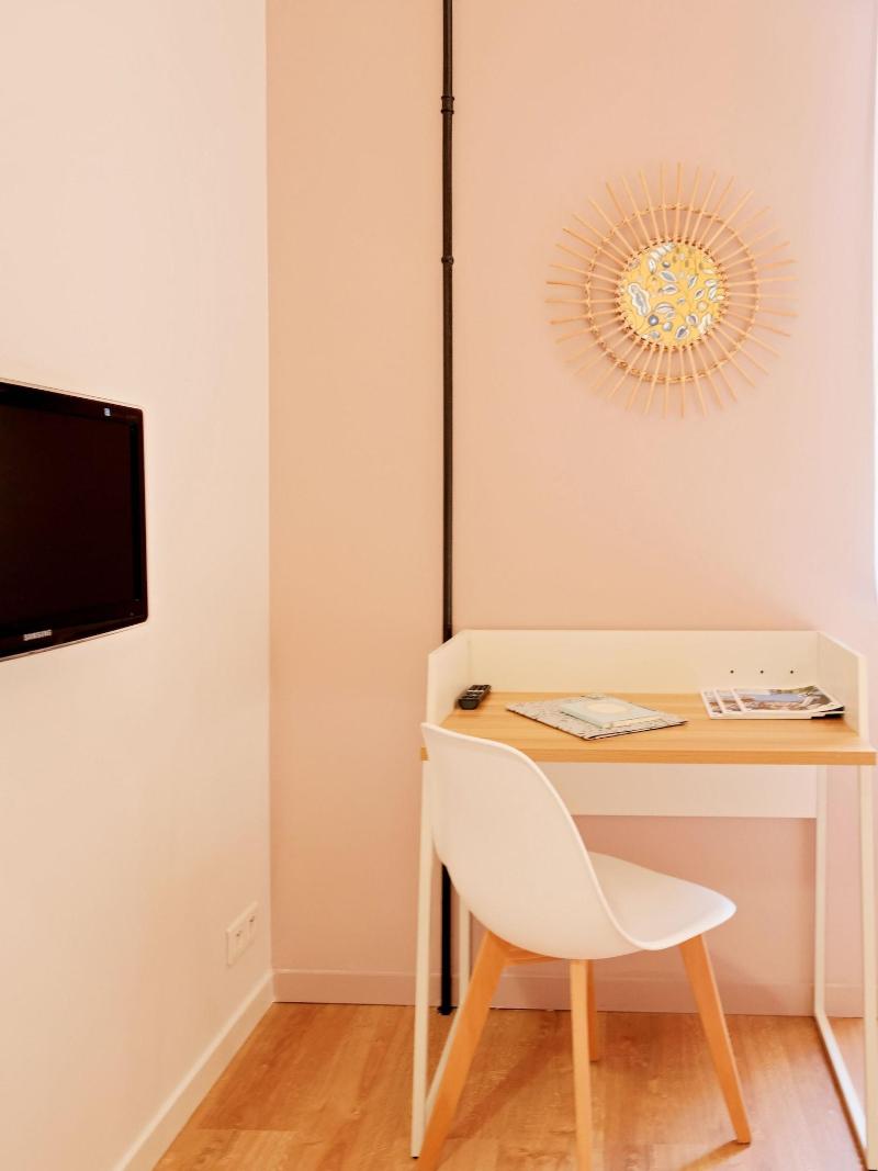 Hôtel Lemon image