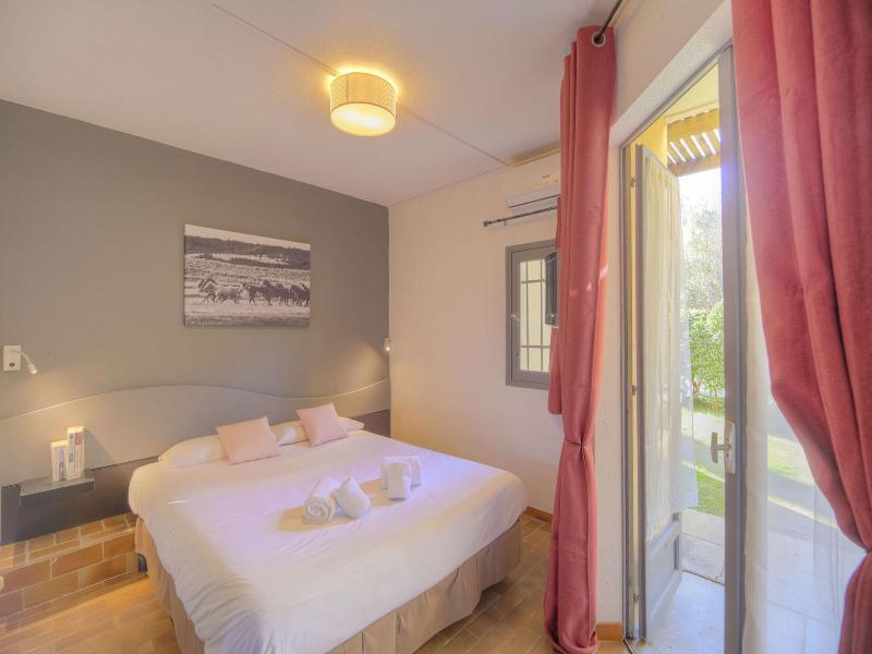 Marina Hotel Club image