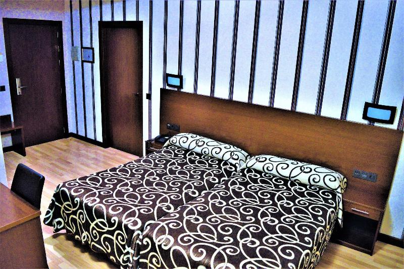 Hotel Ciudad De Plasencia image