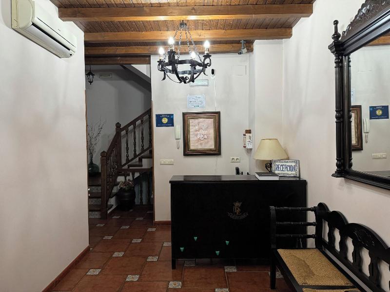 Hostal El Descanso Del Emperador image